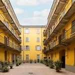 Charm Two-room Bocconi Navigli Darsena Apartment Mailand
