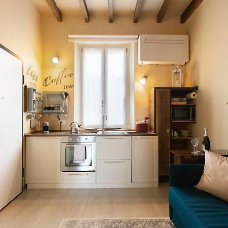Charm Two-room Bocconi Navigli Darsena Apartment Mailand