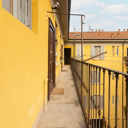 Apartament Charm Two-room Bocconi Navigli Darsena