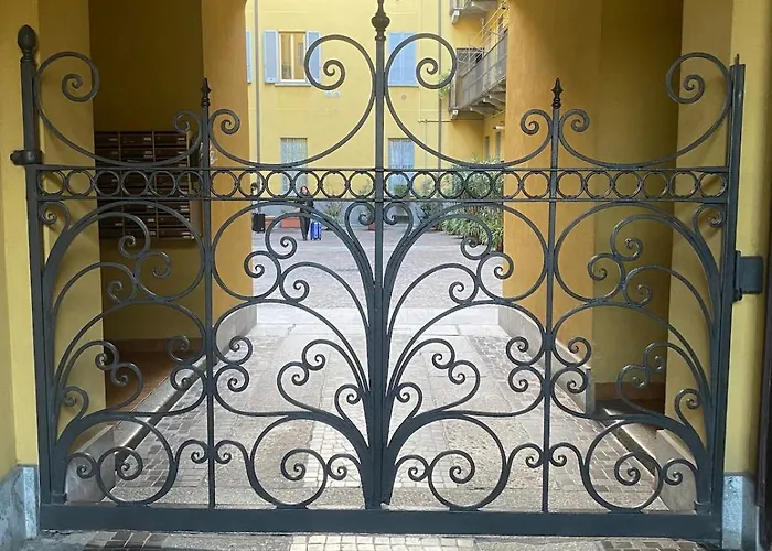 Charm Two-room Bocconi Navigli Darsena Milano